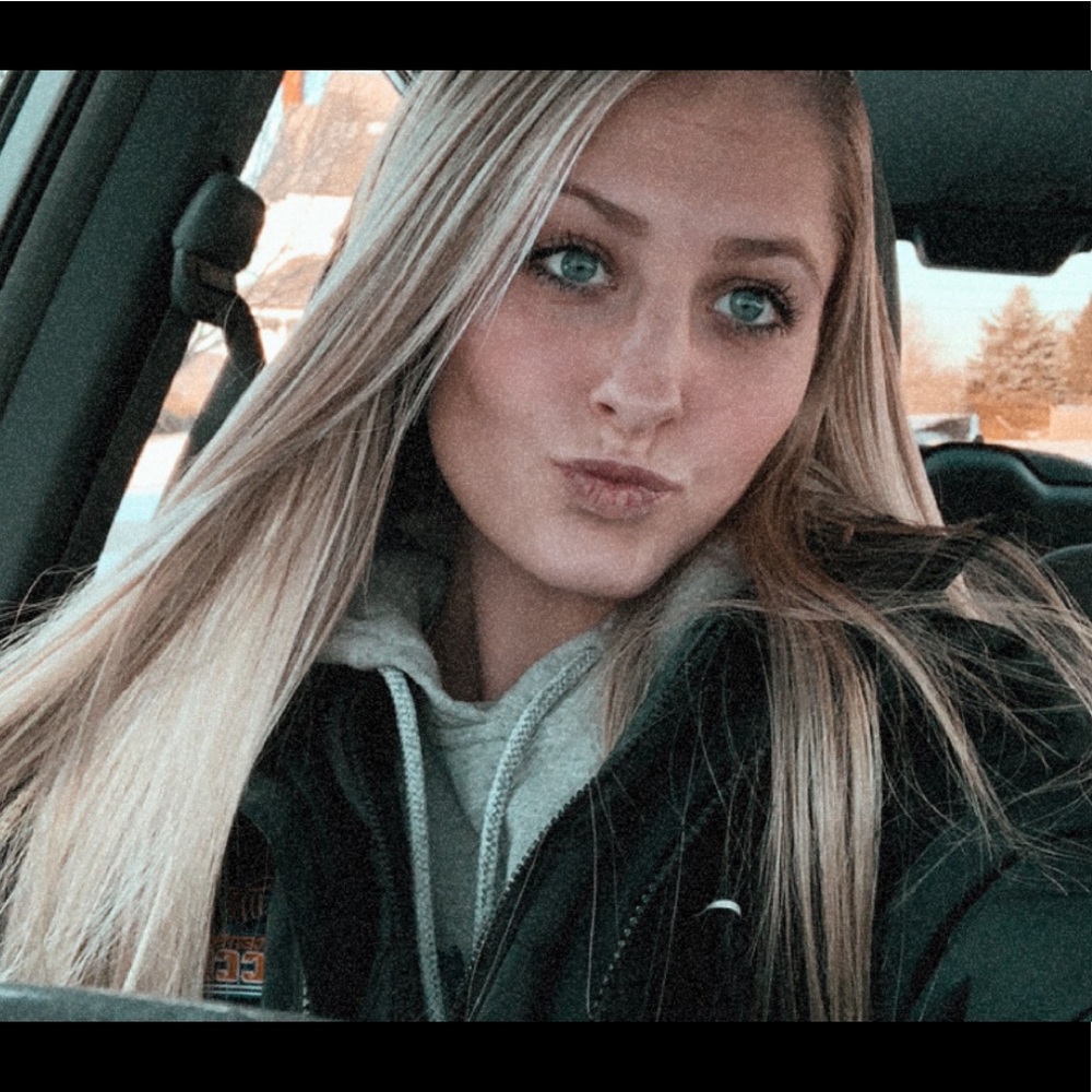 Meet your Posher, Megan